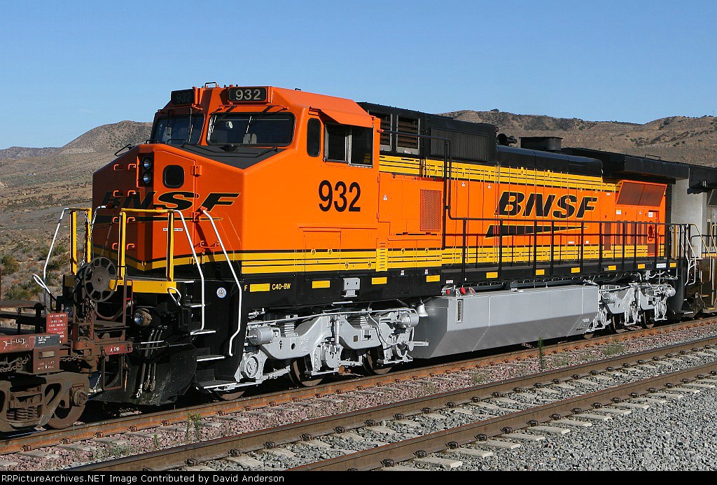 BNSF 932